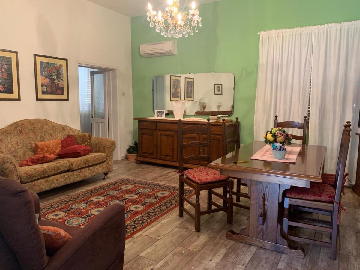 Casa Caterina In Centro Apartment Sindia Екстериор снимка